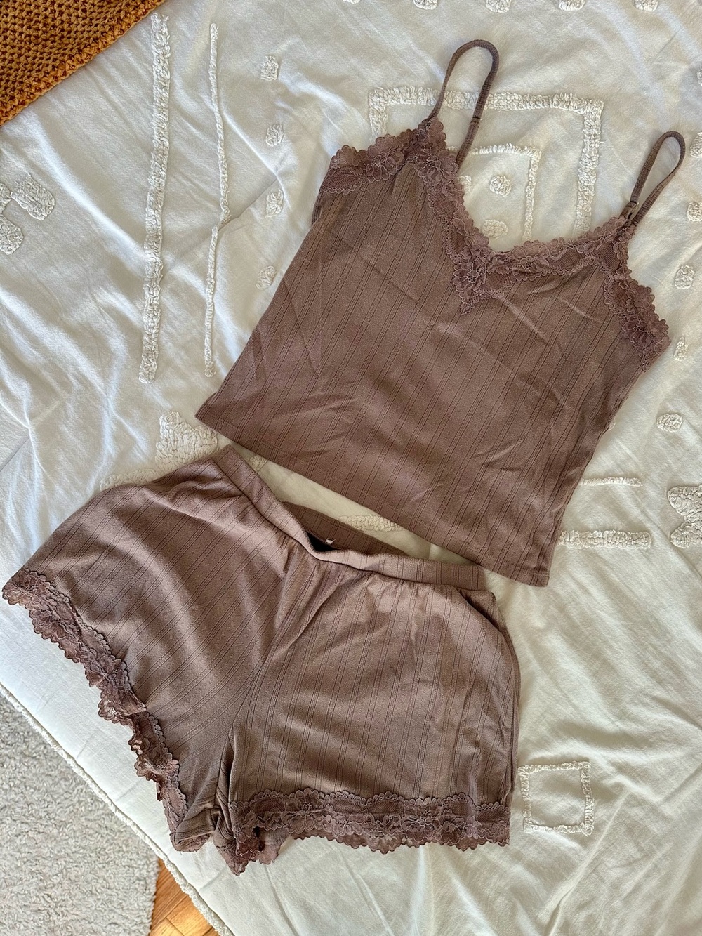 Abercrombie Lace and Pointelle Cami & Shorts Set, size M - Picture 2 of 9